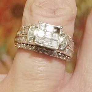 White gold diamond engagement ring